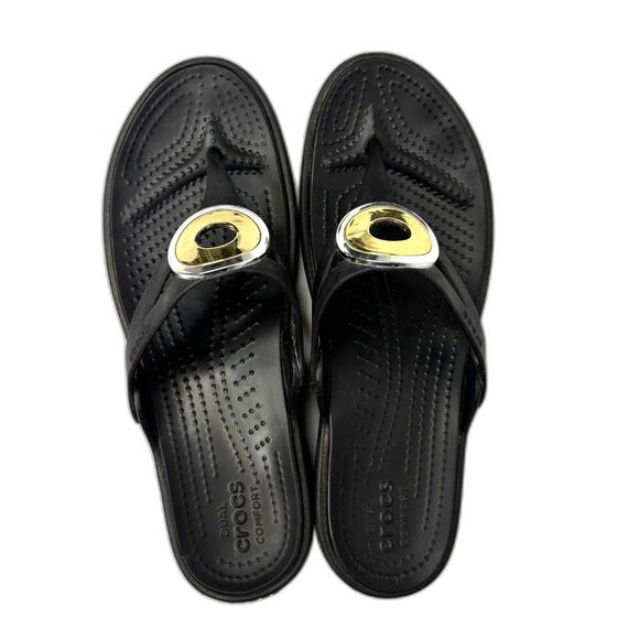 Crocs Sanrah Black Silver Gold Circle Wedge Slip‎ On Sandals Womens Size 9 - Picture 1 of 10
